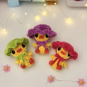 mini pollito con sombrero patrón digital